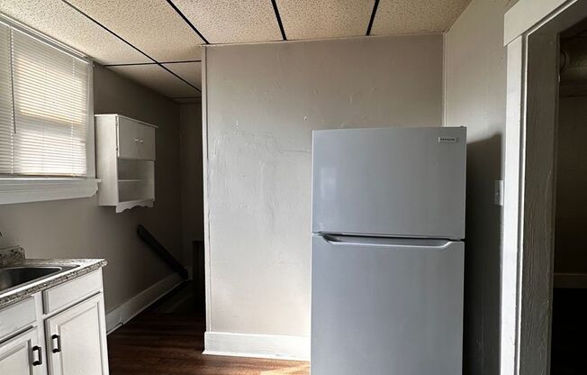 1 bed, 1 bath, $775