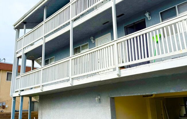 GORGEOUS 3 BEDROOM 2 BATH HOUSE