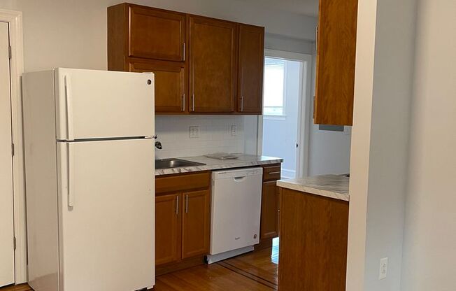 2 beds, 1 bath, 600 sqft, $1,395, Unit 3J