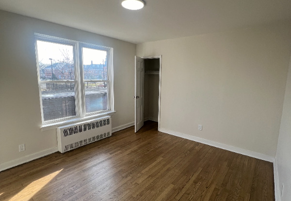 309 RENNER AVE
