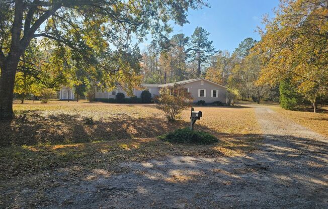 Lovely 3-Bedroom Home with Fenced Yard & RV/Boat Storage