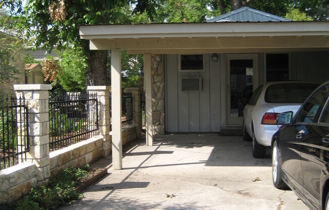 3901 Red River