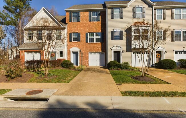 Beautiful 4 Bedroom 2.5 Bath Townhome in Mechanicsville Available NOW!