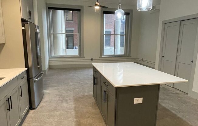1 bed, 1 bath, 576 sqft, $1,600, Unit 1 Bed, 1 Bath