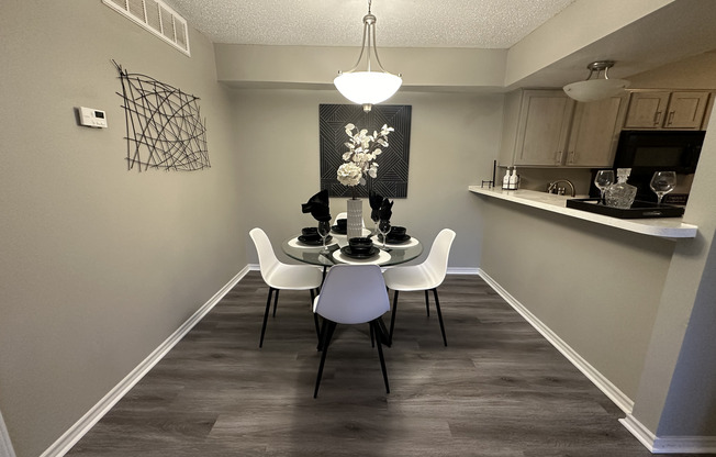 1 bed, 1 bath, 800 sqft, $1,200
