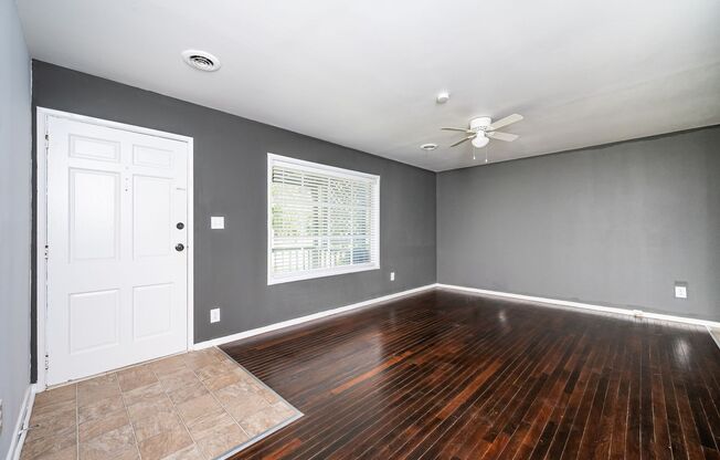 Charming 3-Bedroom Single Family Home for Rent | Pet-Friendly with Fenced Yard & Modern Updates