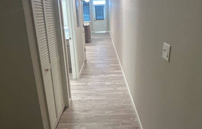 Studio, 1 bath, 500 sqft, $995, Unit 29