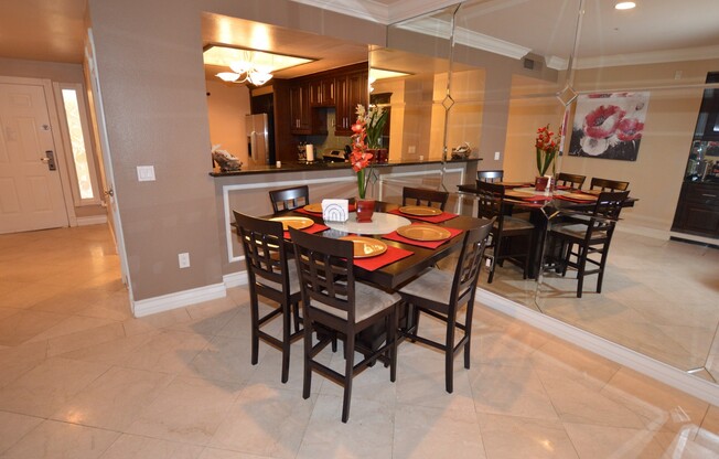 2 beds, 2 baths, $2,200, Unit # 137