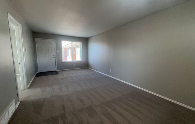 1 bed, 1 bath, 575 sqft, $1,295, Unit 4