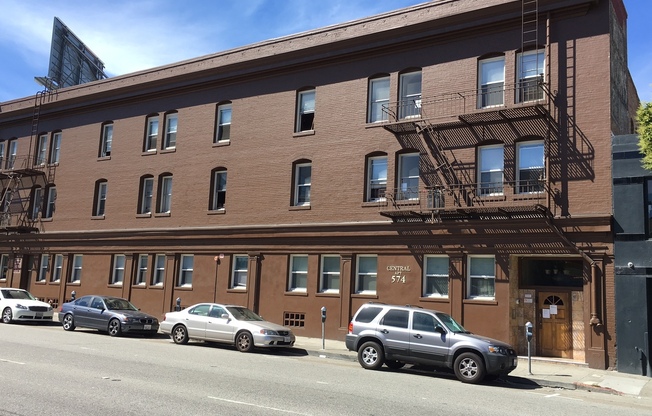 03RD ST 574