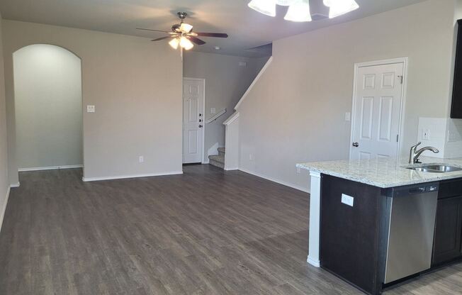 9110 Canyon Bend