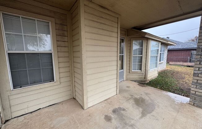 3 beds, 2 baths, $1,450