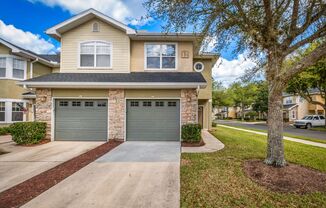 End unit townhome in The Cottages at Oakleaf Plantation