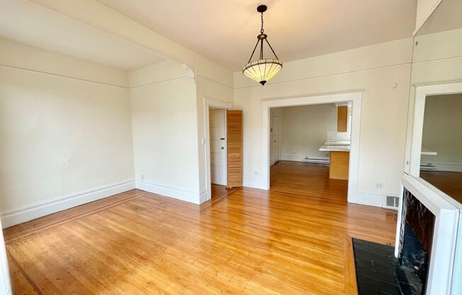 Duboce Park Charming Large Studio Apartment w/Remodeled Kitchen - PROGRESSIVE!