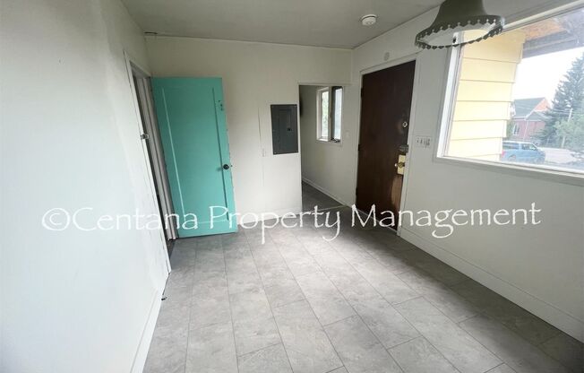 2 beds, 1 bath, 1,110 sqft, $1,200, Unit House