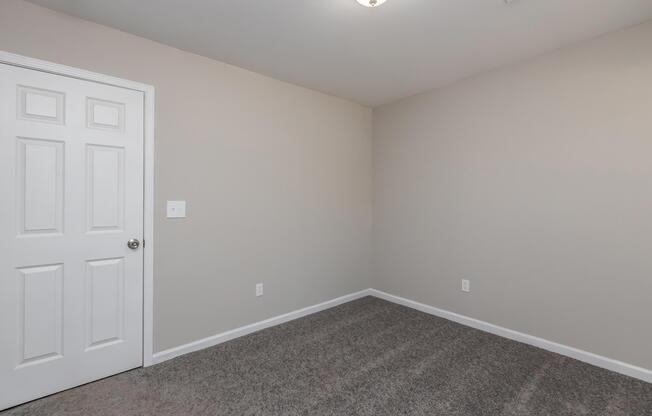 3 beds, 1 bath, $1,595