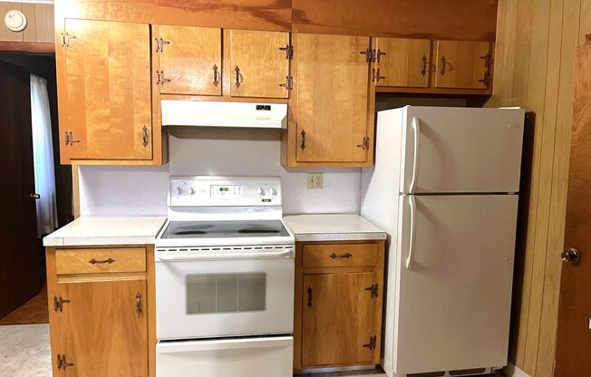 2 beds, 1 bath, $950, Unit 3 1