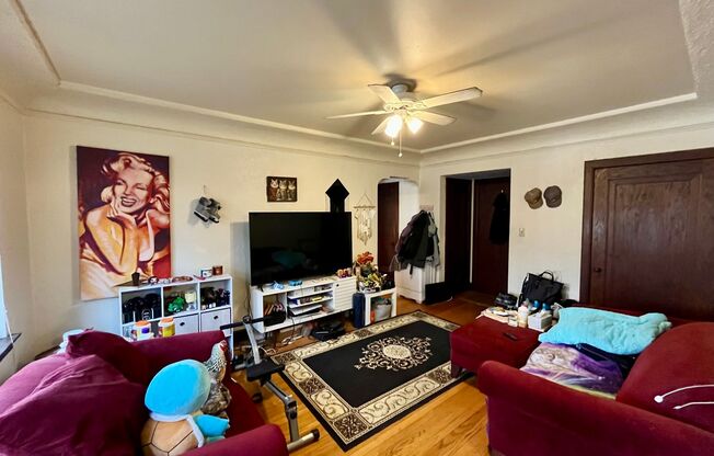 1420 E Capitol Drive