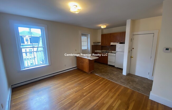 43 BOW ST