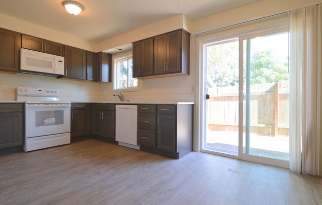 4438-4442 NE Killingsworth St