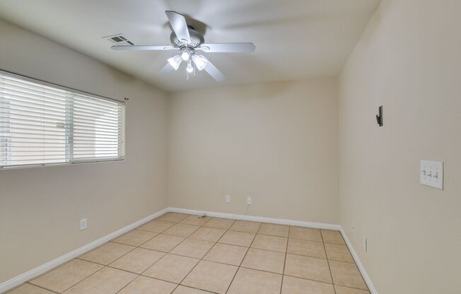 4 beds, 2.5 baths, $1,900