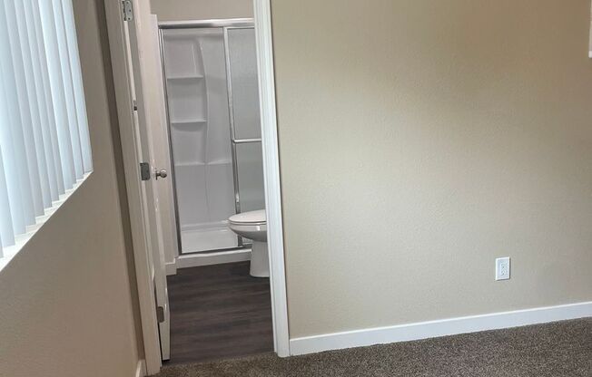 2 beds, 2 baths, 925 sqft, $2,500, Unit 42