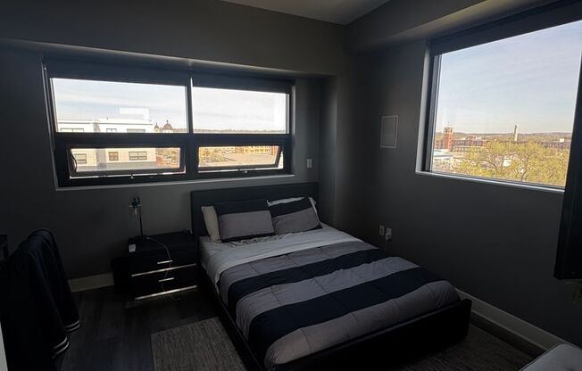 2 beds, 2 baths, 2,000 sqft, $4,550, Unit 600 Broadway Ave NW - Unit 601 A