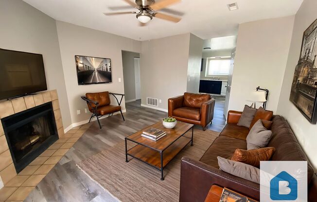 1042 MAZATLAN CIR