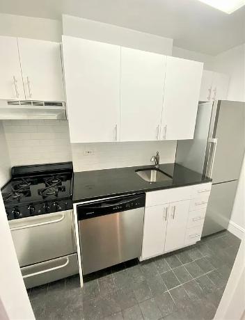 Studio, 1 bath, $3,750, Unit 7D
