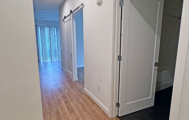 1 bed, 1 bath, 405 sqft, $1,750, Unit 107