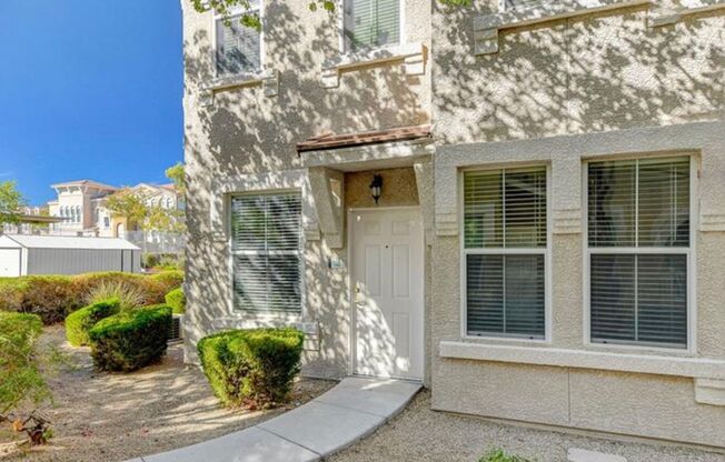Move-In Ready 3-Bedroom Condo in Chateau Nouveau