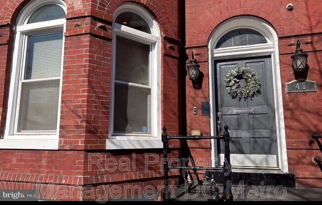 47 NEW YORK AVE NW