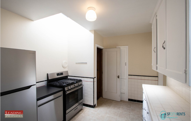 Outer Mission: Single Family Home w/ Bonus Room, Garage & Yard