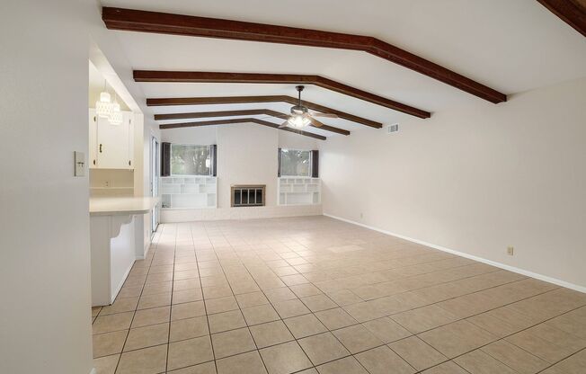 Homey Vibes in Heritage Hills!
