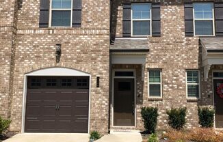 Beautiful Open Concept 3 BR 2.5 Bath Townhome in Murfreesboro