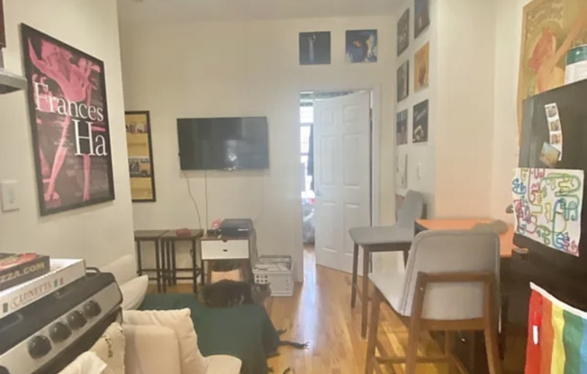 1235 1 AVE