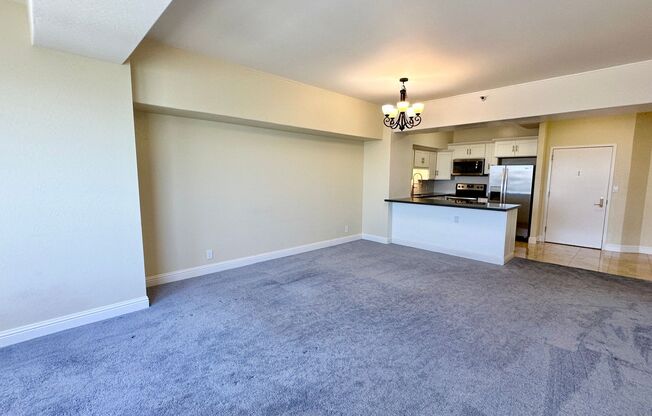 1 bed, 1 bath, $2,400, Unit # 2102