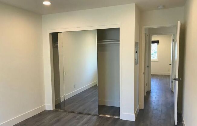 2 beds, 1 bath, 800 sqft, $2,150, Unit 4