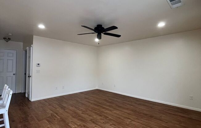 524-526 Delaware Street