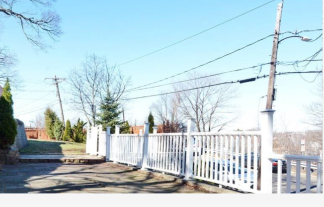 3 JEFFERSON AVE