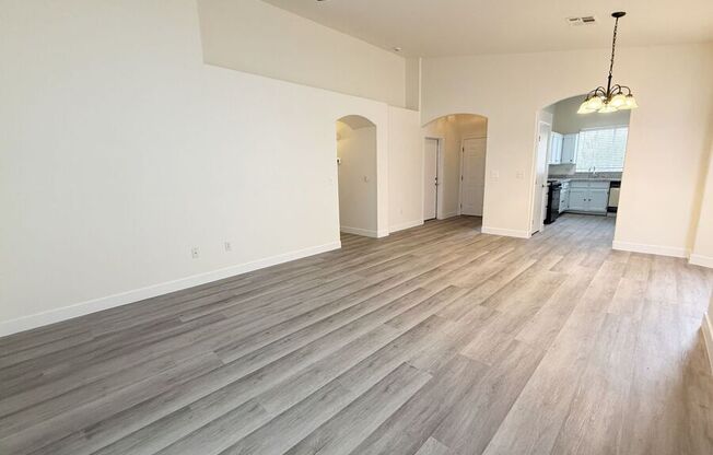1605 WOODWARD HTS WAY