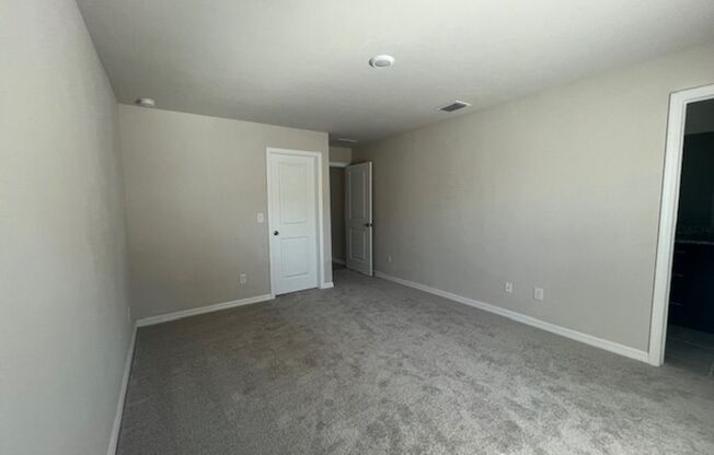 3 beds, 2 baths, $2,150