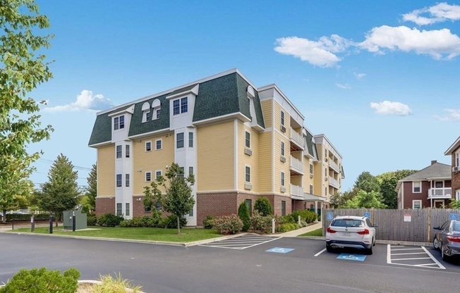 39 Fayette St. Apt.305