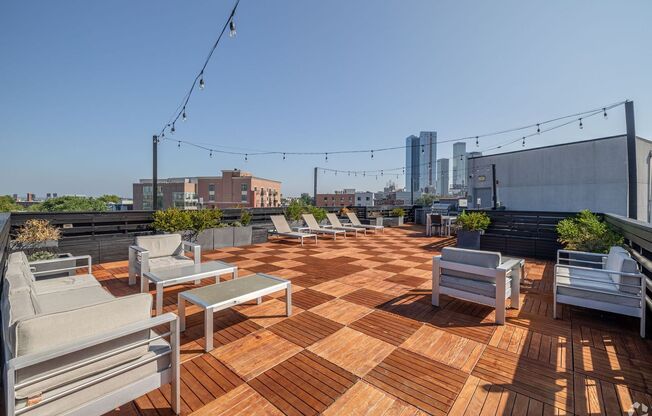1 bed, 1 bath, 616 sqft, $2,400, Unit 203