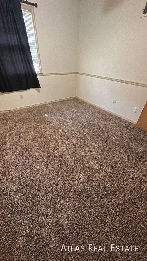 8424 TRAVIS LN