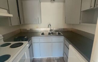 2 beds, 1 bath, $1,395, Unit 1950-11