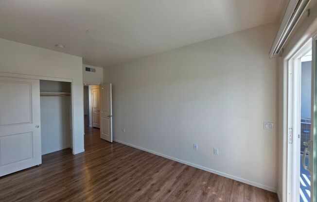 2 beds, 2 baths, 900 sqft, $2,795, Unit 148-204