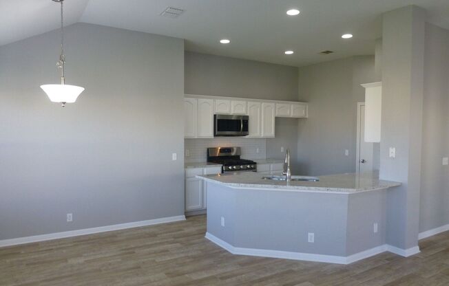 Stylish 4-Bedroom Home in Waterleaf with Modern Upgrades