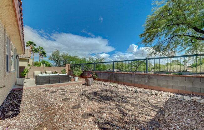 2 beds, 2 baths, $2,300