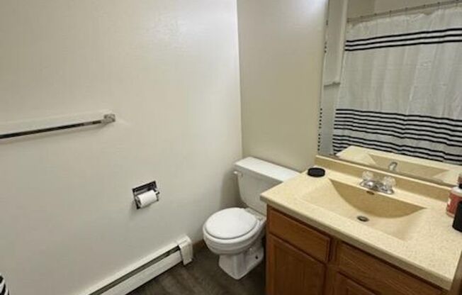 1 bed, 1 bath, $950, Unit 615-7